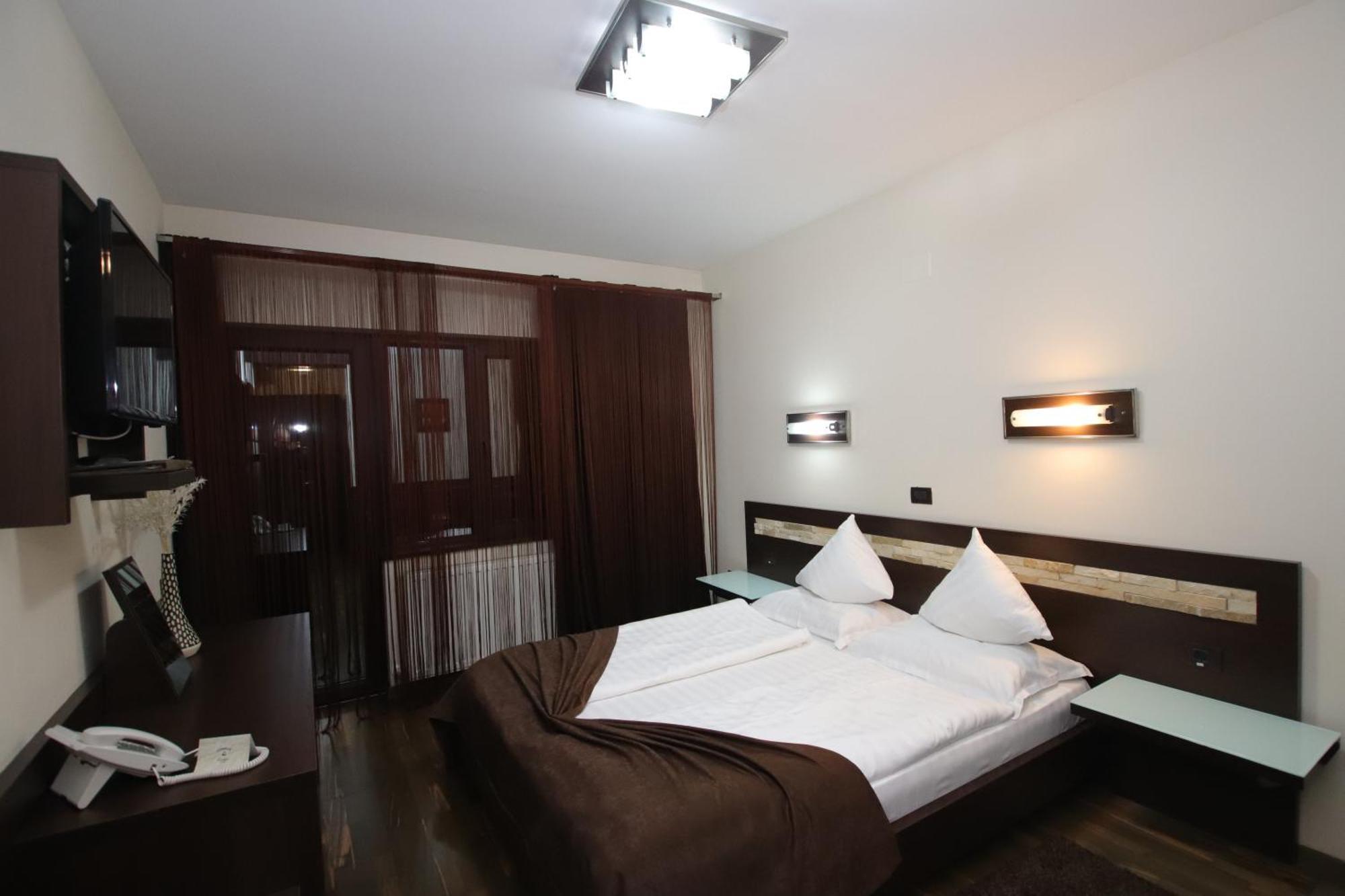 Complex Cochet Hotell Buşteni Eksteriør bilde