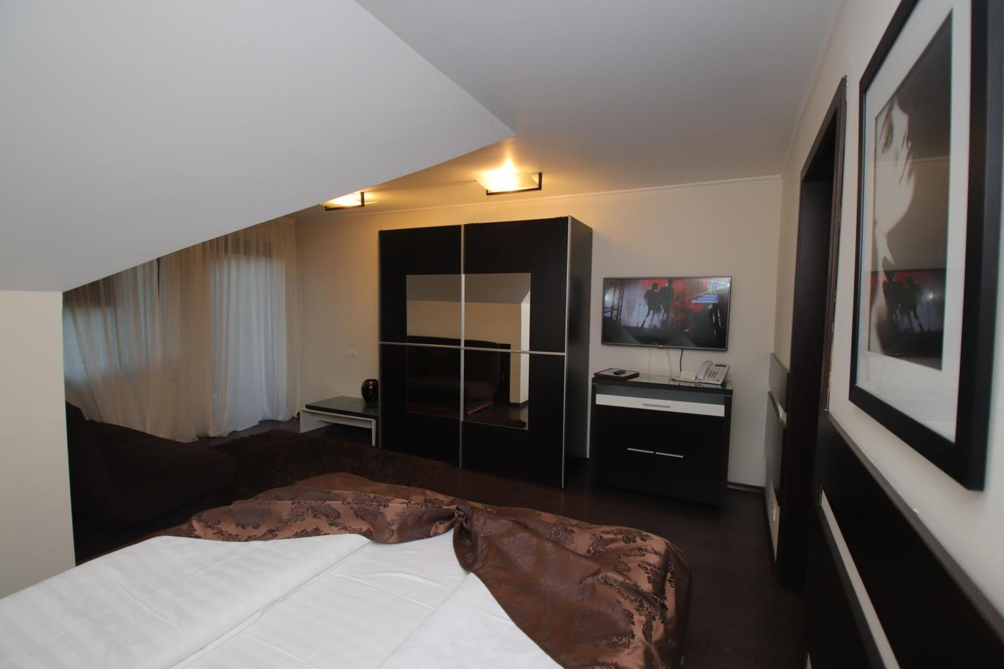Complex Cochet Hotell Buşteni Eksteriør bilde