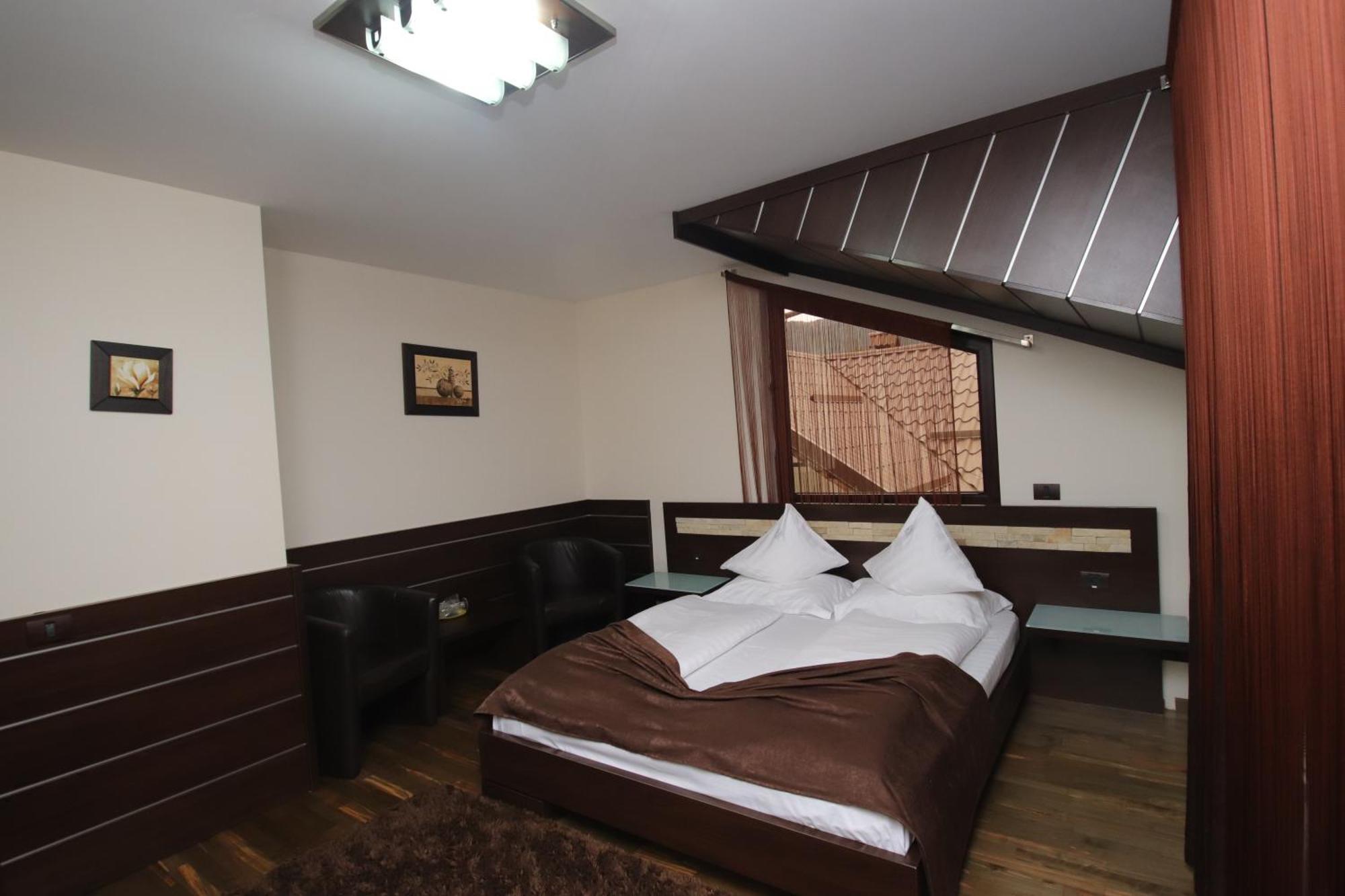 Complex Cochet Hotell Buşteni Eksteriør bilde