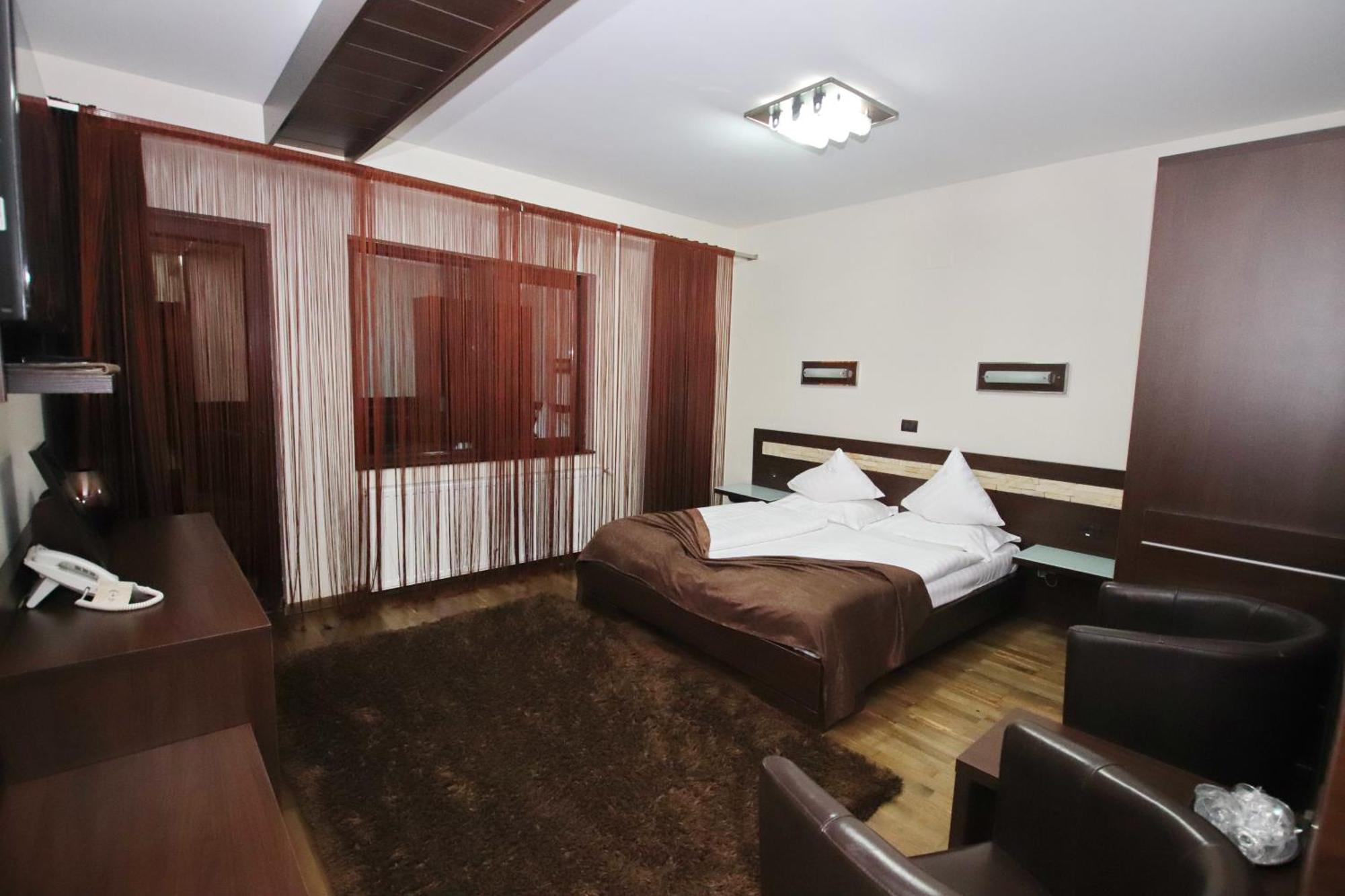 Complex Cochet Hotell Buşteni Eksteriør bilde